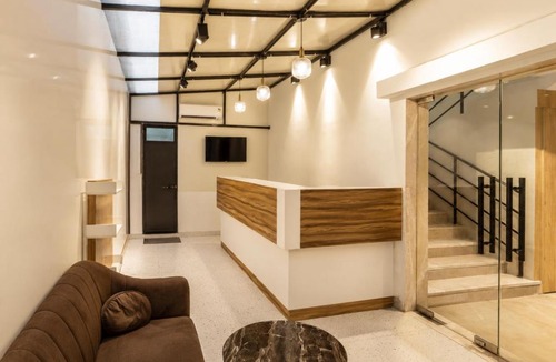 Patna House | The Royal Blue Pearl