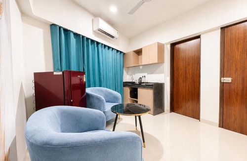 Patna House | The Royal Blue Pearl