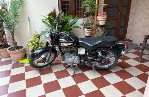 Amritsar House | "The Sandhu Villa". 2-bedrooms on first floor in marvelous Amritsar with cool AC