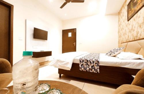 Ludhiana Hotel | THE SEVEN SKY - By Sky Hotels & Homestays
