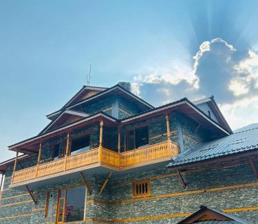 Jagatsukh House | The Shaurn Hotel & Resort