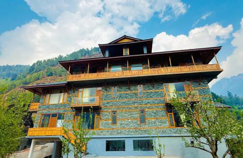 Jagatsukh House | The Shaurn Hotel & Resort