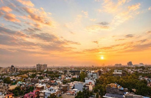 Greater Noida Bed & Breakfast | The Sky Cabin