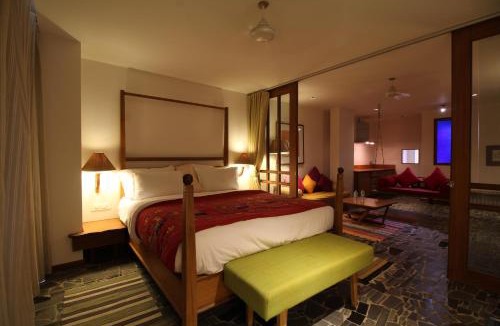 Rajkot Hotel | The Sky Imperial Aarivaa Luxury Stays