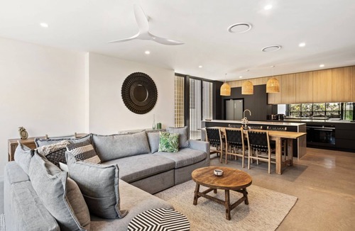 Mooloolaba House | The Smith luxury holiday home with heated pool near beach