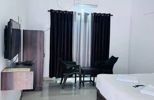 Calangute Hotel | The Sunshine AC Double Bed 3