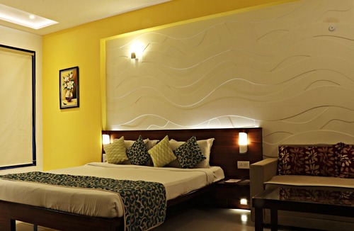 Shirdi Hotel | The Temple View