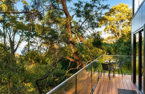 Taroona House | The Tree House Hobart, Treetop Escape, Sleeps 8.