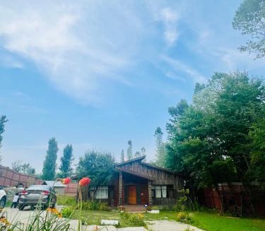 Srinagar House | The troutt stream