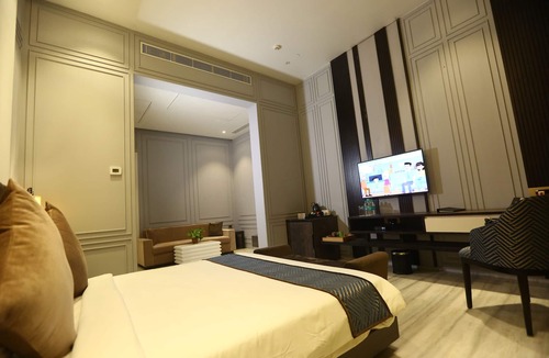 South West Hotel | The Umrao