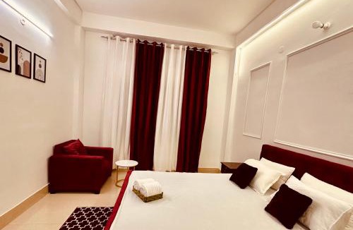 Sualkuchi Apartment | The velvets by staymoksha