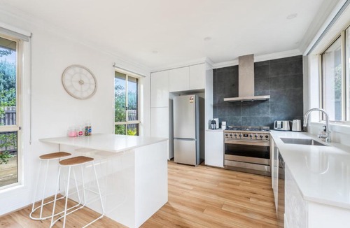 Brooklyn House | The Westside Base - Spacious Home & Separate Cabin