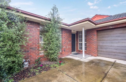 Brooklyn House | The Westside Base - Spacious Home & Separate Cabin