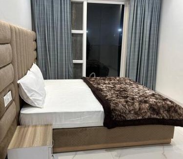 Kharar Apartment | The Young Chalet
