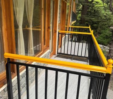 Ghiyagi Hotel | The Zoland
