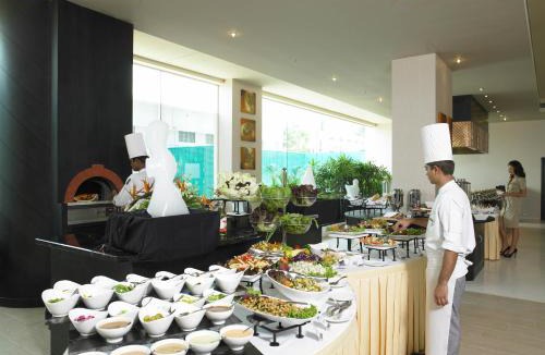 Whitefield Hotel | The Zuri Whitefield Bengaluru