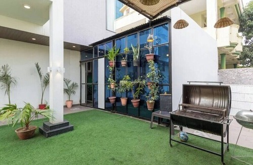 Jaipur House | This property holds 4 bedroom, swimming pool, Courtyard,Big hall size
