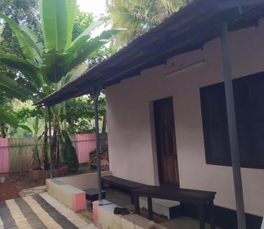 Quilon Apartment | Thodiyel Home Stay