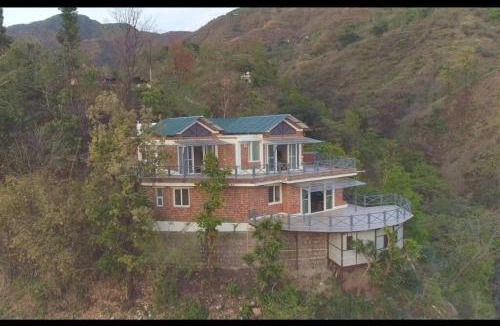 Dehradun Villa | Three Roof Cottage