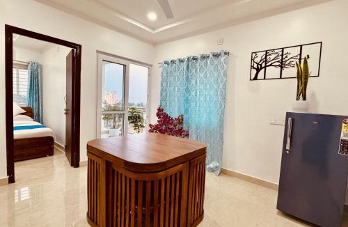 Tirupati Apartment | THS Suites - Luxurious 2 BHK AC apartments with Tirumala Views - Near Marriott, Taj and ITC 5 star hotels - Walkable to PS4, A2B, Orion, Starbucks cafes - Close to Thiruchanur and Alipiri flyover