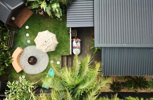 Cardiff South House | Tiny home, Outdoor bath, Infrared Sauna, Fire pit