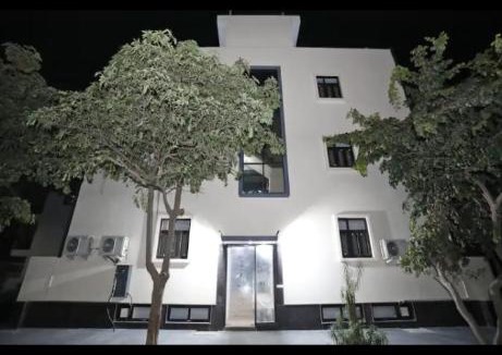 DLF Phase 3 House | Tipsyy Inn 015
