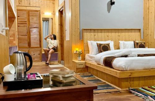 Banjar Hotel | Tirthan Wood , a river view cottage
