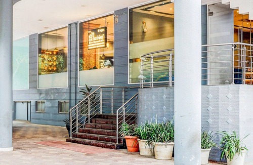 Jogeshwari West House | Townhouse Bombay Exhibition Centre Goregaon