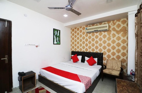 Ranchi Hotel | Townhouse Hatia Railway Station Formerly Laxmi Guest House