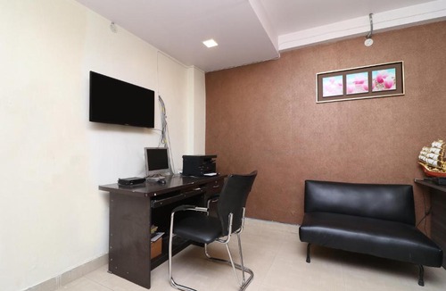 Ranchi Hotel | Townhouse Hatia Railway Station Formerly Laxmi Guest House