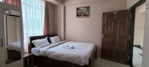 Shillong Hotel | Townhouse Mylliem Formerly Infinity Bed & Breakfast