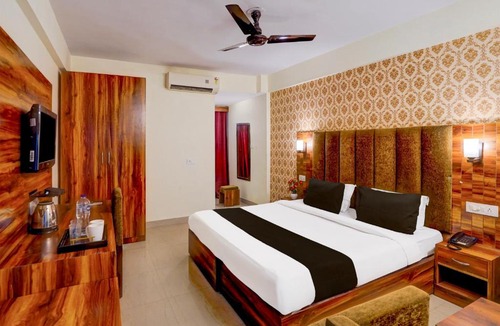 Bullawala Hotel | Townhouse Oak Clock Tower Formerly Hotel Ambassador