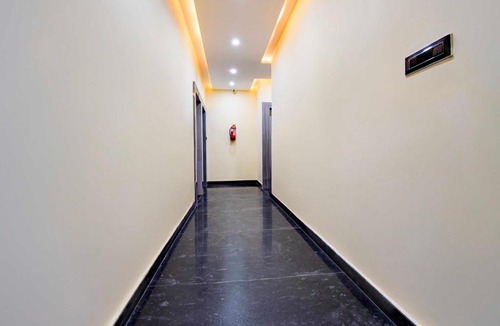 Gorakhpur Hotel | Townhouse Oak Gorakhpur Bharat Mata Mandir
