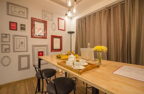 Wazirpur Hotel | Townhouse Prakash continental Near Netaji Subhash Place Metro Station