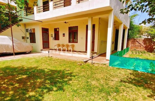 Vaishali Nagar Apartment | Tranquil Abode