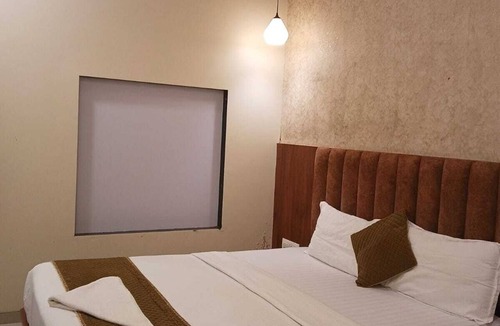 J B Nagar Hotel | Transit Pride Hotel T2 Mumbai Airport