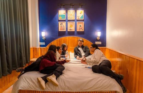 Kasol Hostel | Traverse Hostel Kasol - River Access