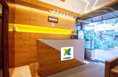 Prabhadevi Hotel | Treebo Amber Imperial