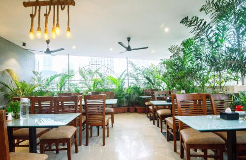 Prabhadevi Hotel | Treebo Amber Imperial
