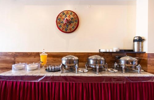 Guwahati Hotel | Treebo Hotel Mobi VIP Airport