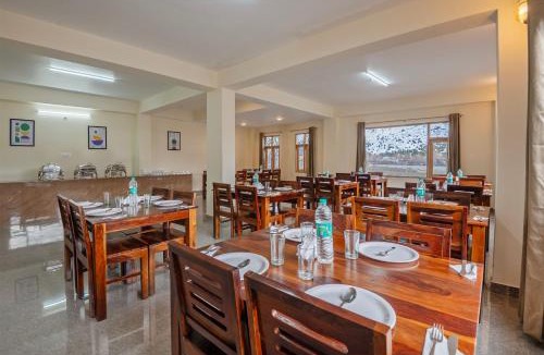 Keylong Hotel | Treebo Melag Jispa With Mountain View