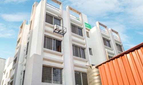 Pune Hotel | Treebo Naunidh Suites