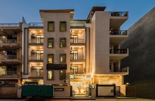 Sector 62 Hotel | Treebo Premium Inn 62