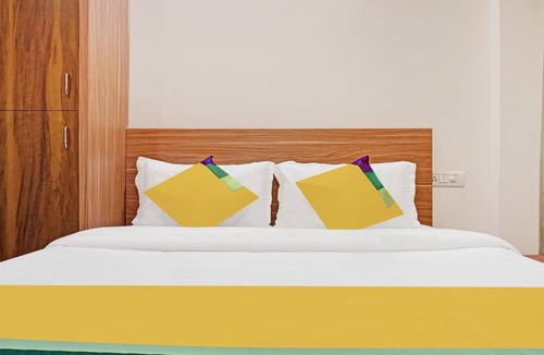 Pune Hotel | Treebo Trip Sai Krupa