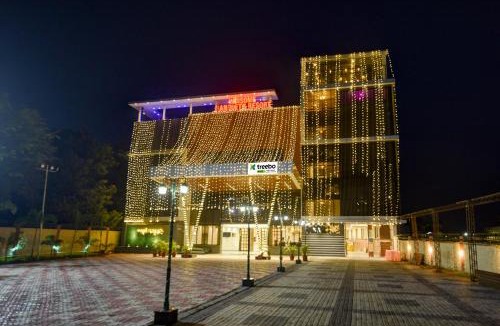 Ranchi Hotel | Treebo Winsome Resort with Swimming Pool