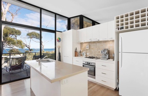 Skenes Creek House | Treetops Terrace 10 at C-Air