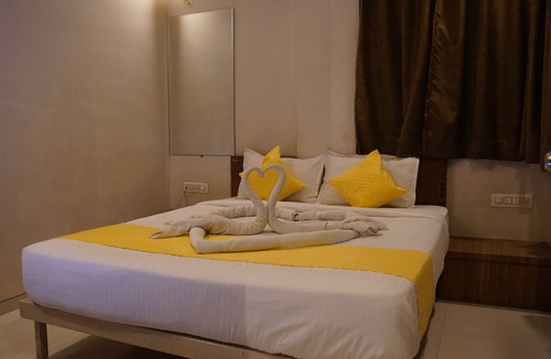 Khadki Hotel | Trimurti Executive