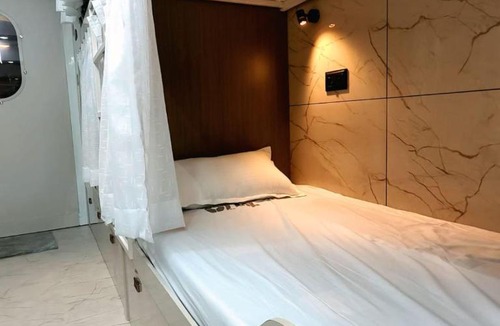 Thiruvananthapuram Cabin | Trio Rooms & dormitory