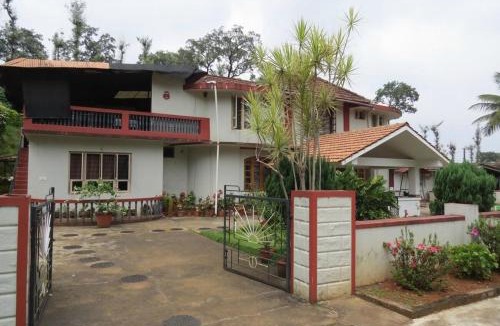 Kaimane Bed & Breakfast | TripThrill Serene Home