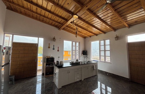 Kotabagh Villa | Tulip Villa - 4BR Villa Near Jim Corbett National Park, Nainital